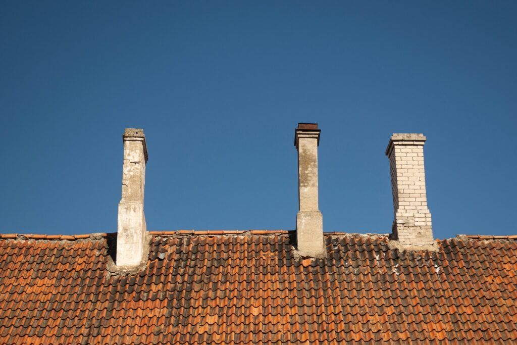 comment démousser une toiture